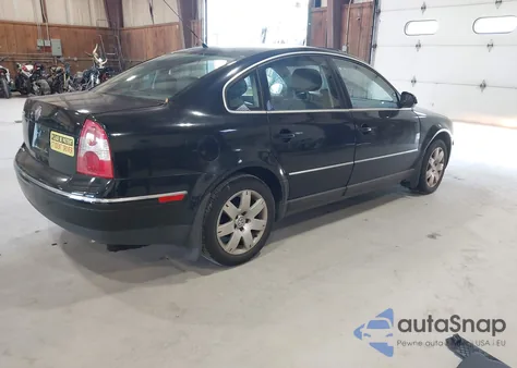 2005 Volkswagen Passat Gls 1.8T from USA, damaged, VIN WVWAD63B85E085916